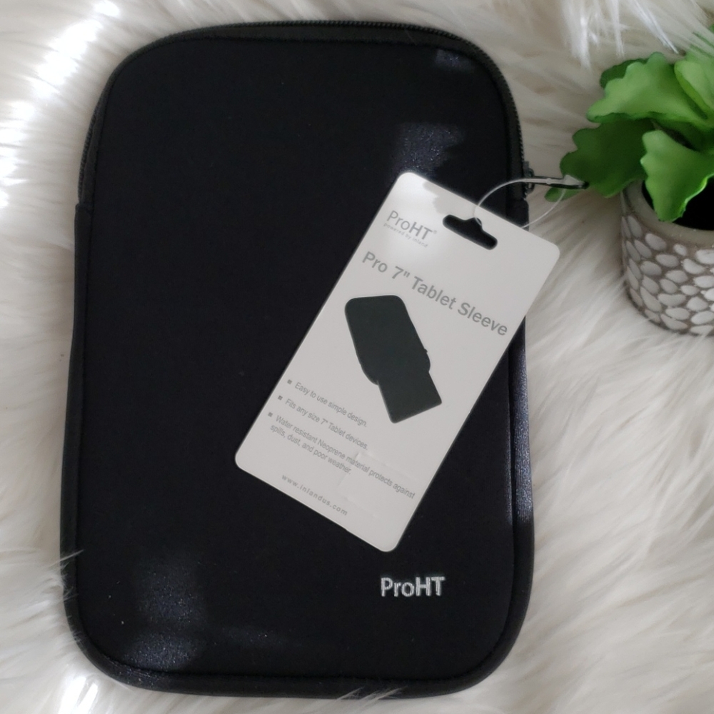 Inland ProHT Pro 7" Black Neoprene Tablet Sleeve